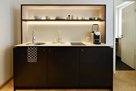 Melter & Apartments - a Neighborhood - 14