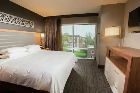 The Broadway Columbia - a DoubleTree by Hilton - 66