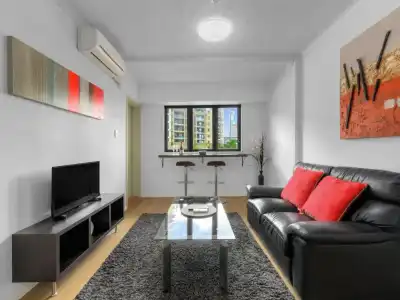Central Brunswick Apartment - 28