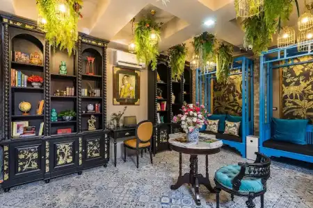 De Phanakron Boutique - 1