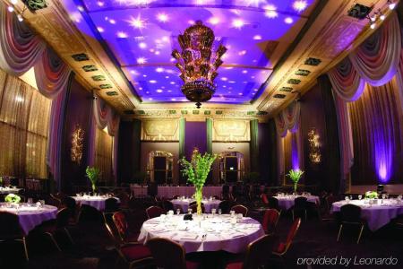 Hilton Cincinnati Netherland Plaza - 16