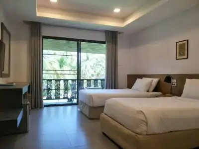Dolphin Bay Beach Resort - 45