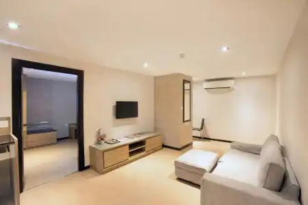 Mida Ngamwongwan - 52