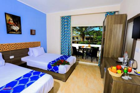 Mirage Bay Resort & Aqua Park - 38