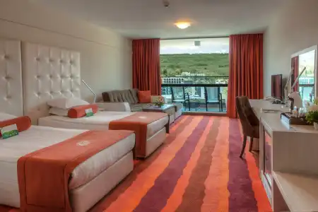 International Casino & Tower Suites - 11