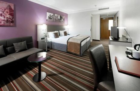 Leonardo Mönchengladbach - 4