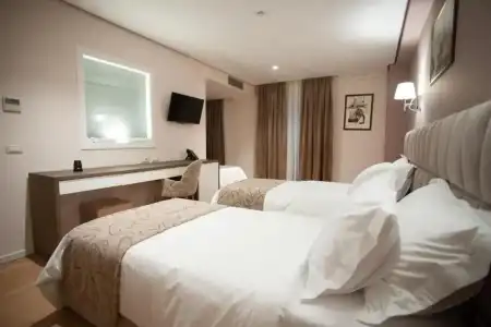 Doanesia Premium And Spa Tirana - 6
