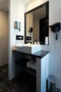 Best Western Central - 36
