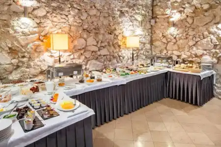 Unicus Krakow Old Town - Destigos - 11