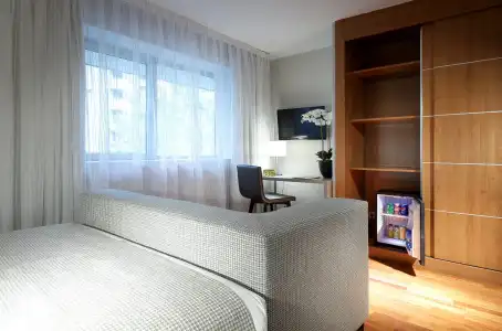 Exe Zaragoza WTC - 6