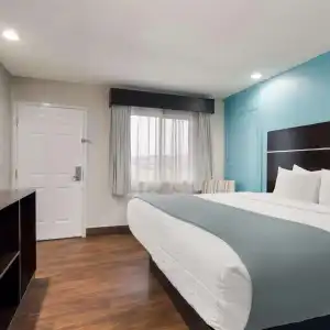 SureStay by Best Western Laredo - 46