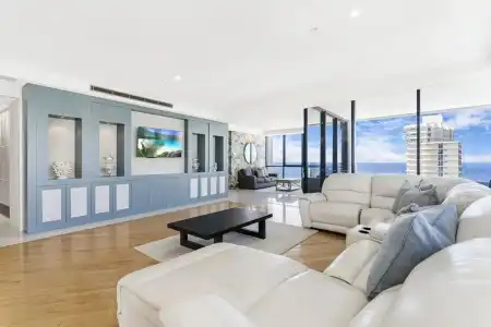 Aria Apartments - 320
