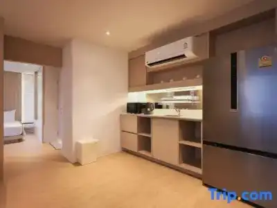 Balcony Seaside Sriracha & Serviced Apartments (SHA Extra Plus) - 129
