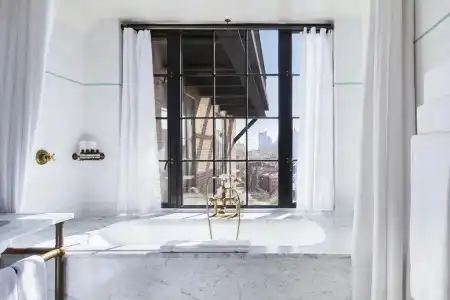 The Bowery - 16