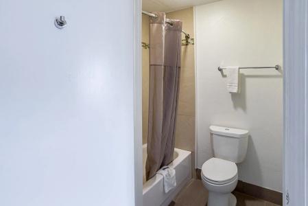 Motel 6 Grand Prairie, TX - Near Six Flags Drive - 8