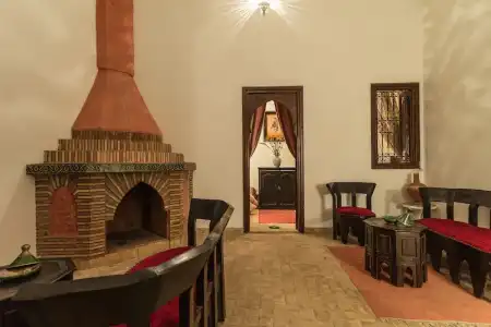 Riad Nasreen - 38