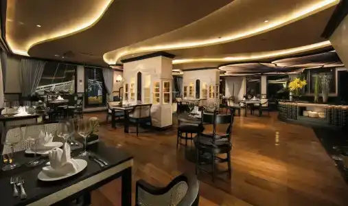 Le Journey Luxury Cruise - 17