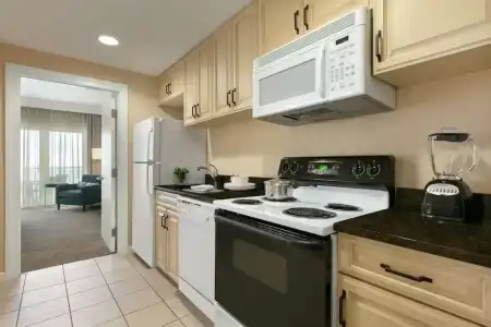 Hilton Ocean City Oceanfront Suites - 59