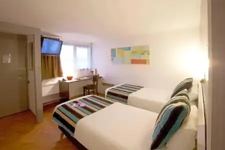 Sure by Best Western Biarritz Aeroport - 46