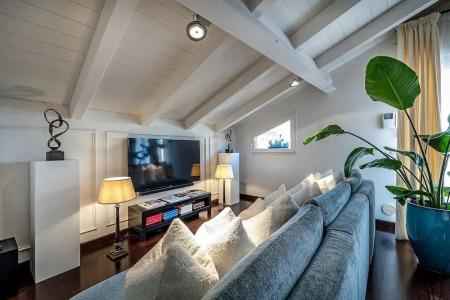 Ungherese Small Luxury - 177