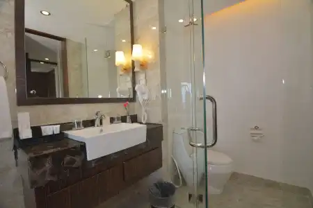 Ocean Waves Resort - 8