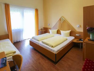 Löwen Garni - B&B - 27