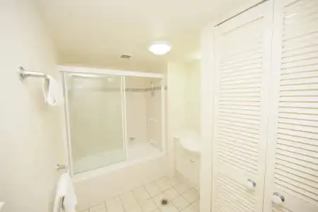 Bella Mare Beachside Apartments - 6