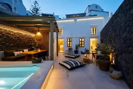 Floria Suites - 107