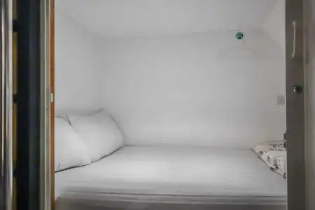 Sleep Box Hostel Suratthani - 5
