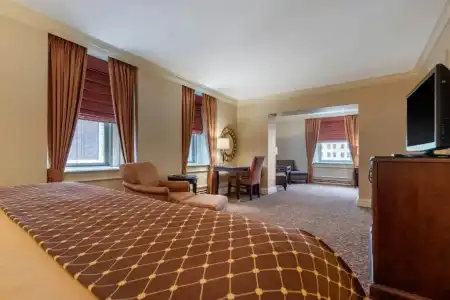 Omni William Penn - 82