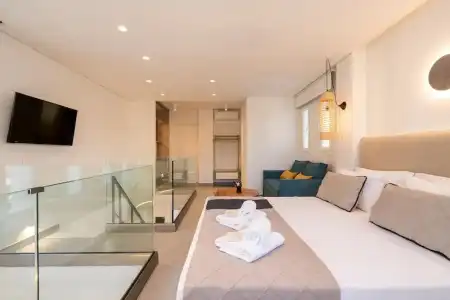 Mirablue Luxury Residences - 212