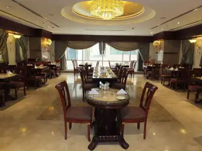 Gloria & Suites - 8