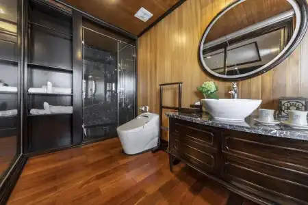 La Regina Legend Cruise - 54