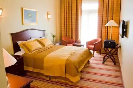 Rayan Sharjah - 4