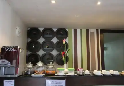 Sala@ Hua Hin Service Apartment and - 8