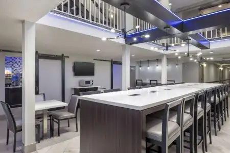 Best Western McCarran Inn - 21