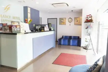 ibis budget Singapore Sapphire - 1