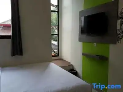 Bold Jakarta - 10