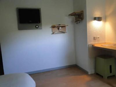 Ibis Budget Caen Memorial - 3