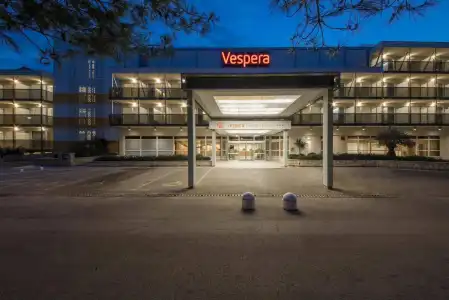 Family Vespera - 0