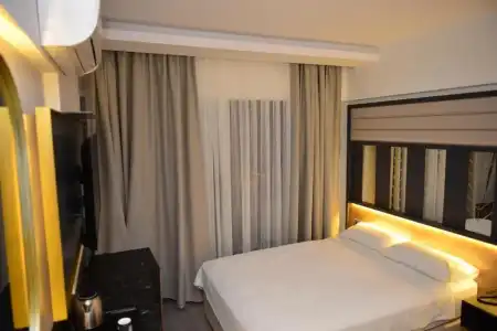 Oasis Otel - 56