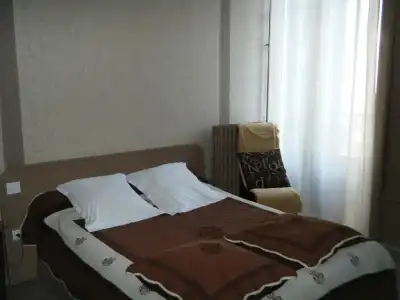 Authentic by Balladins, Hôtel le Carré d'Aix - 61