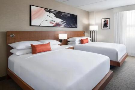 Deltas by Marriott Green Bay - 57