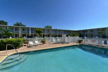 Americas Best Value Inn Bradenton Sarasota - 15
