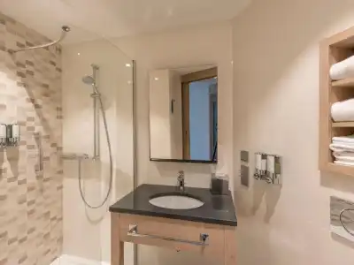 Hampton by Hilton Freiburg - 32