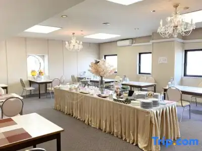 Royal Kitami - 50