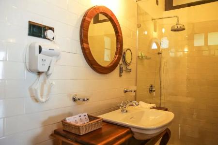 Castle Hill Bungalow Boutique - 36