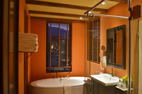Town Square Suites by Toscana Valley - 7