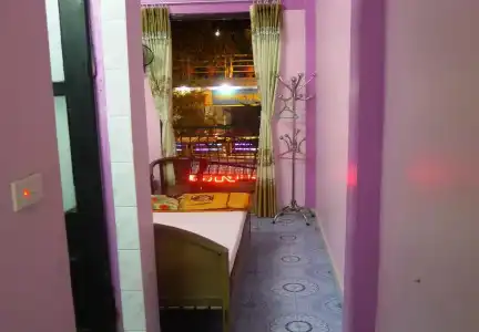Mr.Zoom Backpacker Hostel - 9