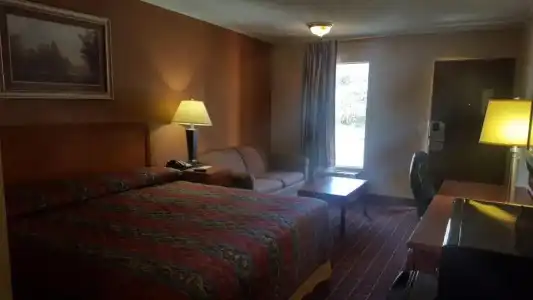 Scottish Inn Knoxville - 24